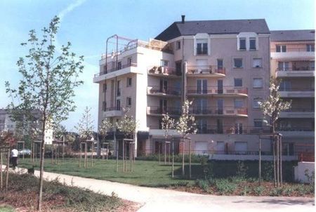 Location Appartement 1 pièce 22m² ORLEANS 45100 - Photo 4