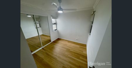 Spacious and Stylish Living in Morningside - Photo 4