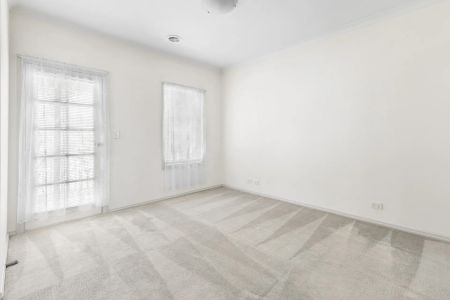 Modern Family Living in the Heart of Hoppers Crossing - Photo 5