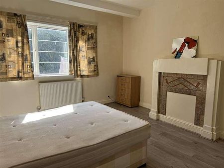 Wyndham Crescent, London, N19 - Photo 2