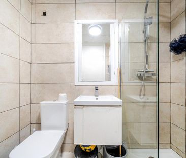 1 bedroom property to rent - Photo 6