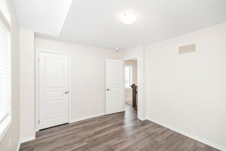 For Lease - 5038 Serena Drive, Lincoln, Ontario - Photo 4