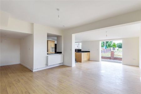 5 bedroom detached house to rent - Photo 4