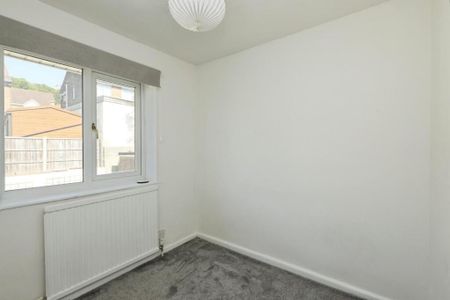 3 Bed Semi-Detached House, Tadcaster Crescent, S8 - Photo 5