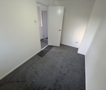 2 bedroom semi-detached house to rent - Photo 2