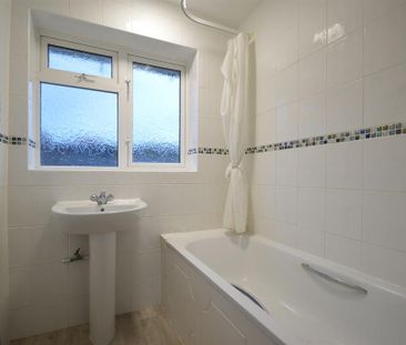 2 bedroom detached bungalow to rent - Photo 5