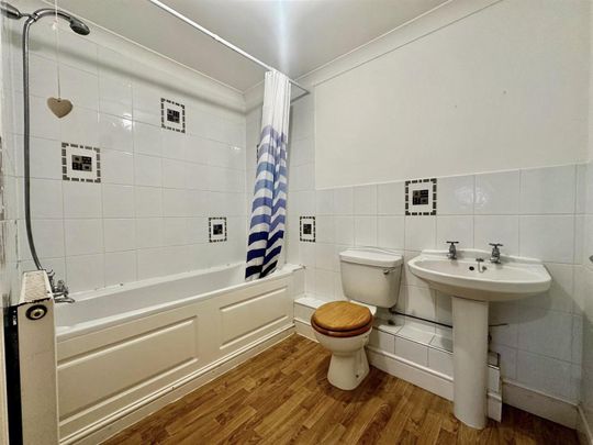 Derlyn Road, Fareham - Photo 1