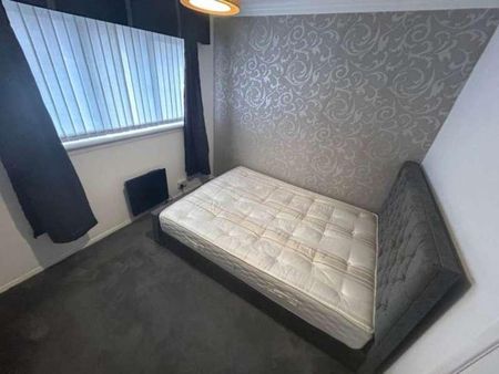 Preston Place, Glasgow, G42 - Photo 4