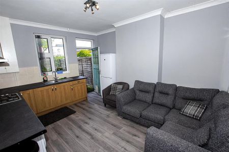 4 bedroom house to rent - Photo 2