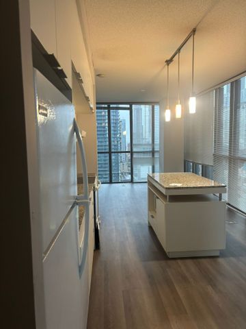 For Lease - 110 Charles Street Unit# 2807, Toronto, Ontario - Photo 4