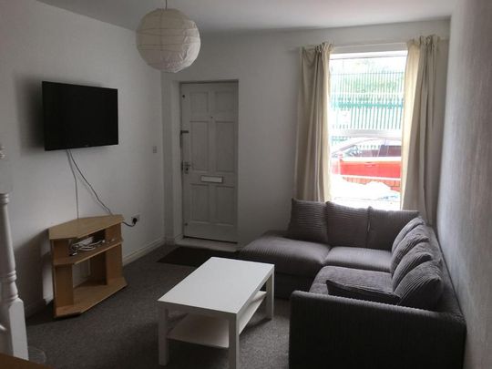 4 bedroom house to rent - Photo 1