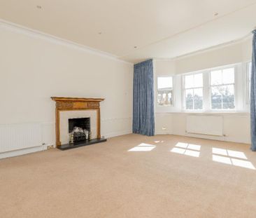 3 bedroom flat to rent - Photo 2