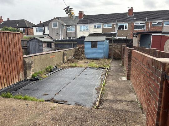 2 bedroom terraced house to rent - Photo 1