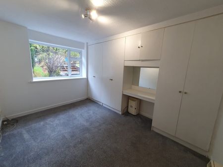 1 Bed Flat, Kensington Court, M7 - Photo 2