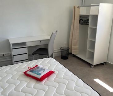 Location Appartement 1 pièce 11m² POITIERS 86000 - Photo 2