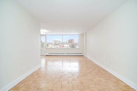 For Lease - 6200 Bathurst Street Unit# 1408, Toronto, Ontario - Photo 4
