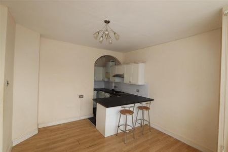 York Road, Southend-On-Sea - Photo 3