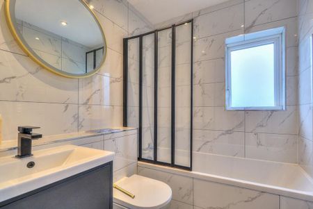 4 bedroom terraced house to rent - Photo 2