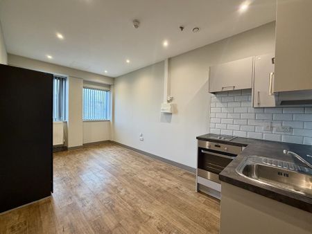 Studio to rent - Photo 2