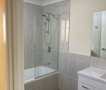 27 Canterbury Road, Kirwan QLD 4817 - House For Rent | Domain - Photo 6