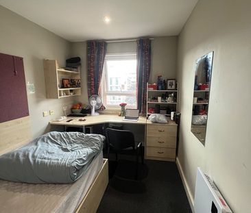 Room in a Shared Flat, Far Gosford Street, CV1 - Photo 6