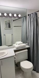 ☺☻☺ Furnished Corner Unit in a Prime Downtown Location - Photo 3