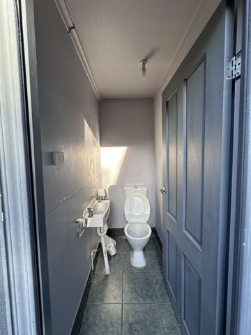 Studio in Merrylands West - Photo 2