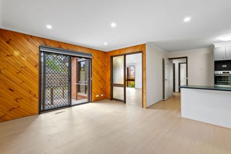 Fully renovated family oasis with modern flair - Photo 2