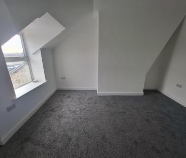 4 bedroom apartment to rent - Photo 4