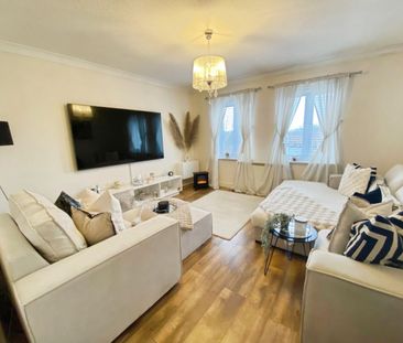 2 bedroom Flat To Let Total Size: 593 SQ FT - Photo 1