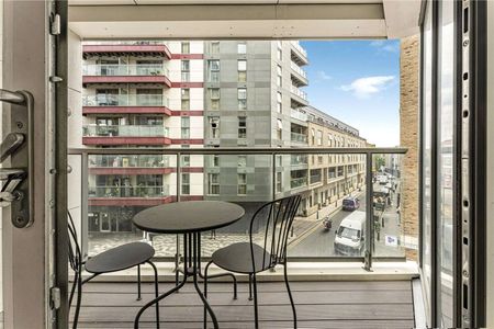 A spacious three bedroom apartment in a popular modern development. - Photo 5