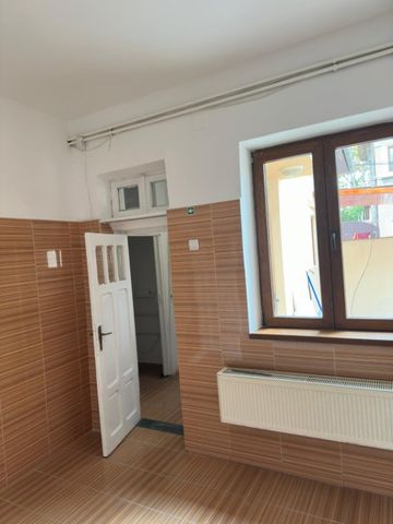Casa 3 camere zona 13 Septembrie - Fotografie 5