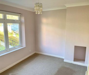 2 bedroom end of terrace house to rent - Photo 5