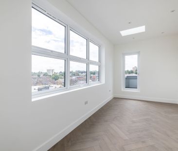 To Let 2 Bedroom Apartment - Photo 1