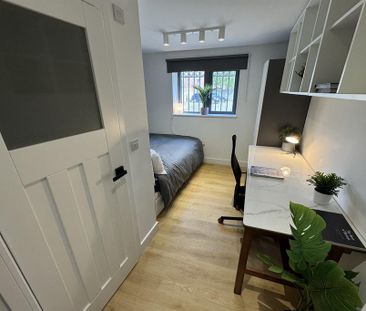 1 bedroom in a house share to rent - Photo 6