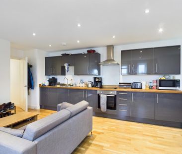 2 bedroom flat to rent - Photo 6