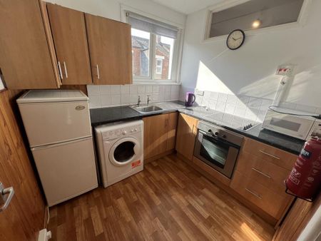1 bedroom flat to rent - Photo 5