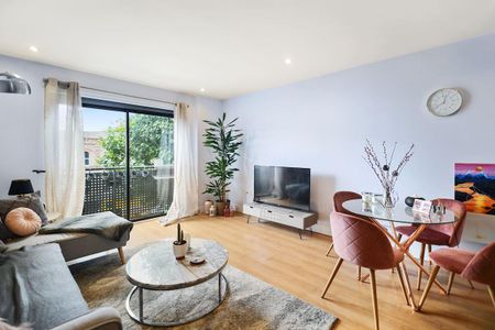 2 bedroom apartment - Photo 3