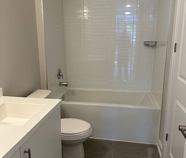 For Lease - 3200 William Coltson Avenue Unit# 103, Oakville, Ontario - Photo 5