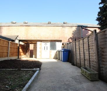 Mill Road, Kettering, Northants, NN16 - Photo 4
