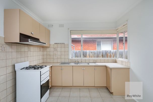 Location Perfect! - Photo 1