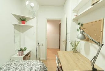 Carrer de Sicília, Barcelona, Catalonia 08013