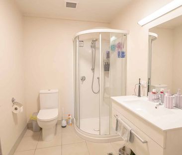 Furnished Inner City Studio Unit - Photo 5