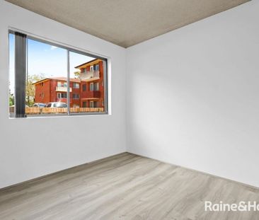 Modern 2-Bedroom Unit in Convenient Location - Photo 5