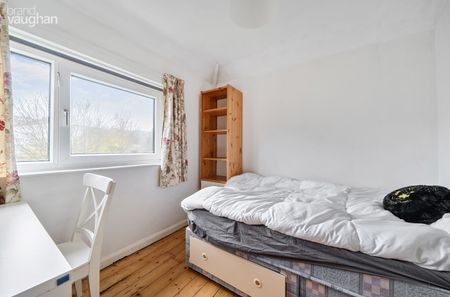 5 bedroom semi-detached house to rent - Photo 2