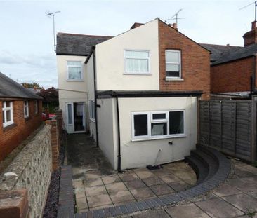 3 bedroom terraced house to rent - Photo 3