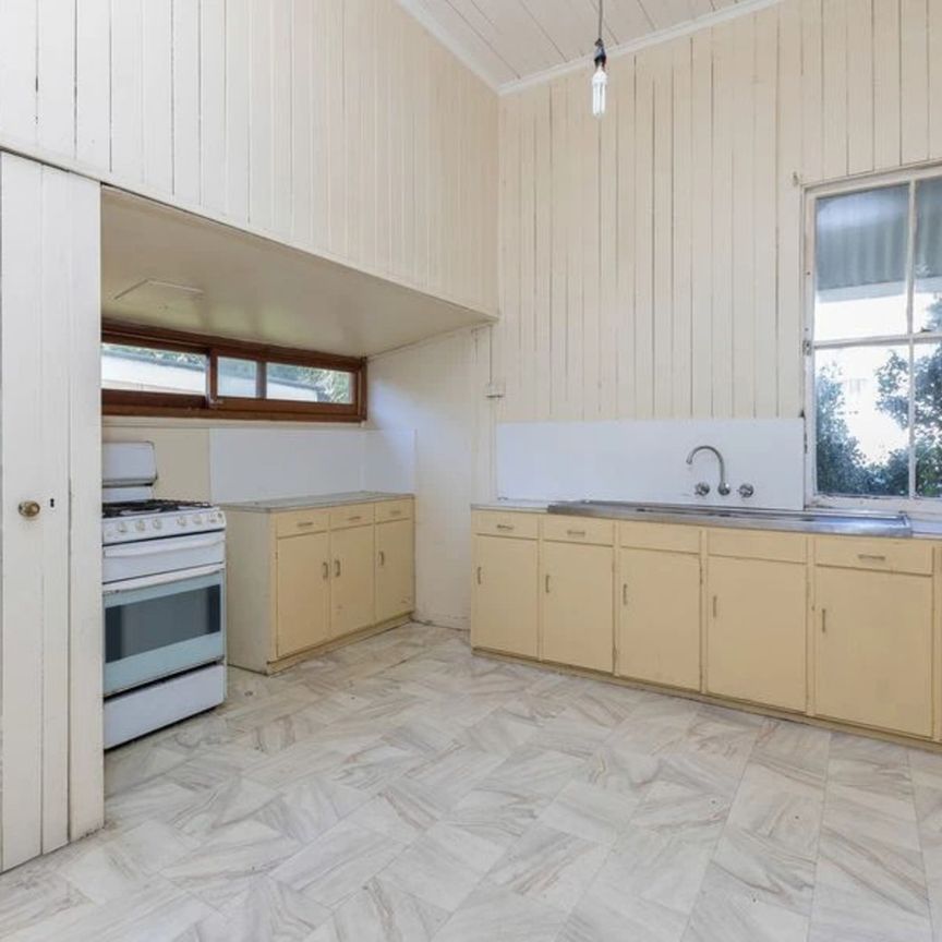 2/10 Caroline Street, 4103, Annerley - Photo 1