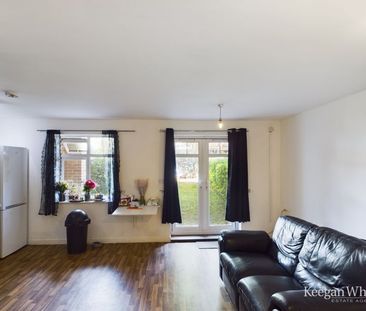 Spring Gardens Road, High Wycombe - Photo 1