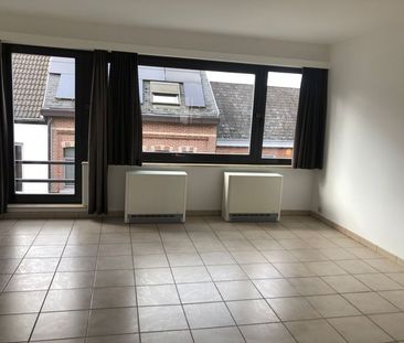 Appartement te huur - Photo 1