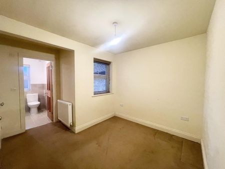 3 bedroom townhouse to rent - Photo 3